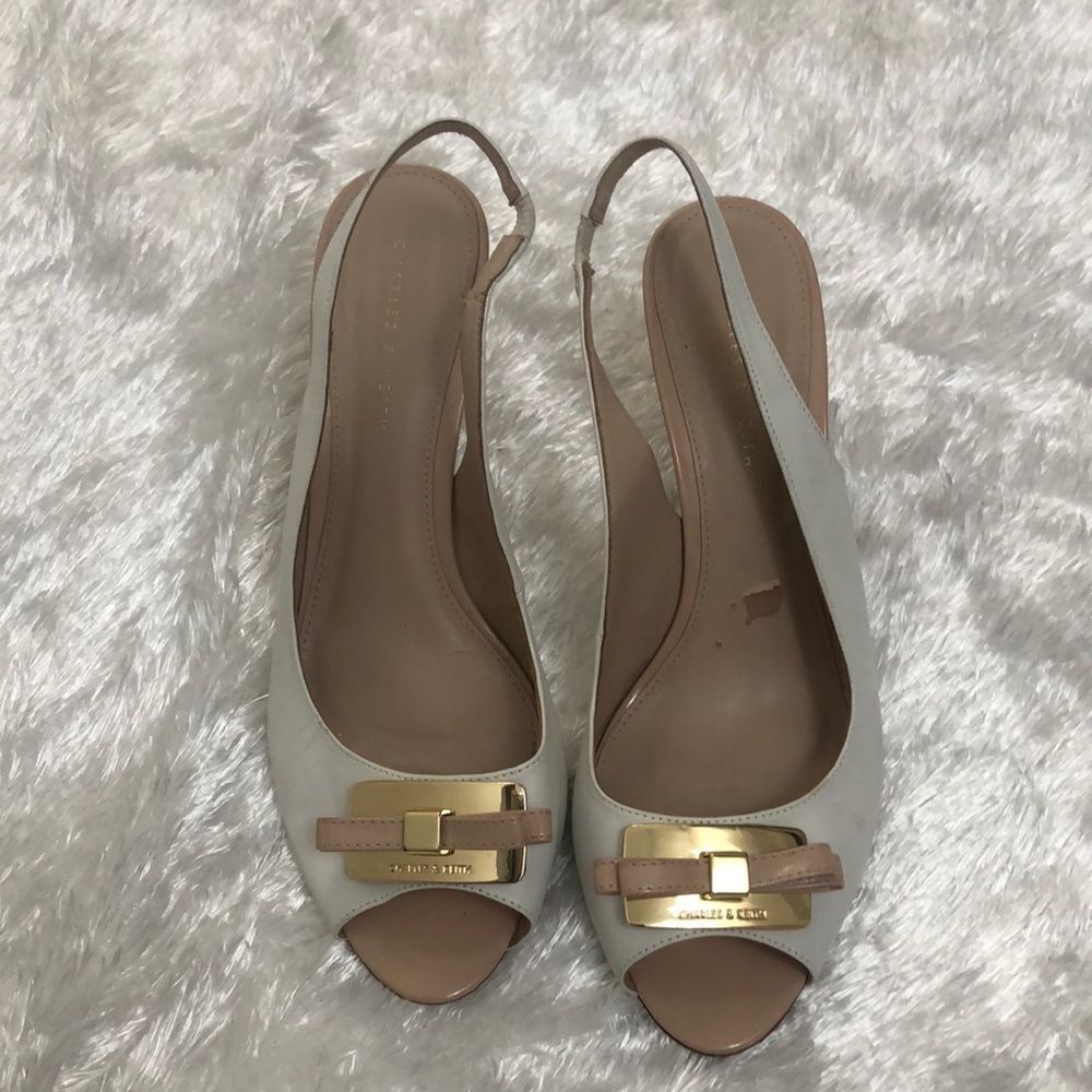 Charles & Keith open Toe Heels  size 9